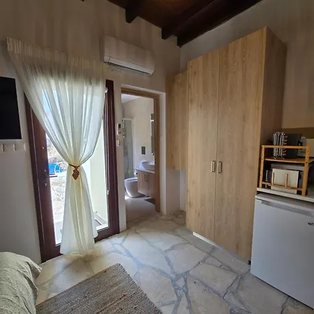 Xenonas Hiliostrofi 컨트리하우스