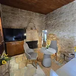 Xenonas Hiliostrofi Country house *
