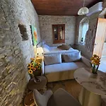 Country house Xenonas Hiliostrofi *