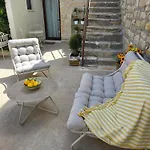 Country house Xenonas Hiliostrofi *