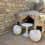 Xenonas Hiliostrofi *