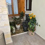 Country house Xenonas Hiliostrofi *
