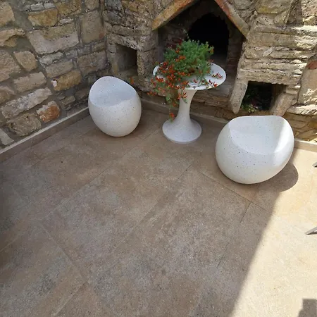 Xenonas Hiliostrofi Gospodarstwo wiejskie Anoyira