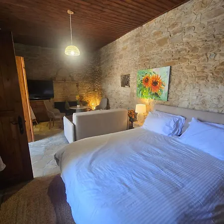 Xenonas Hiliostrofi Летний дом *