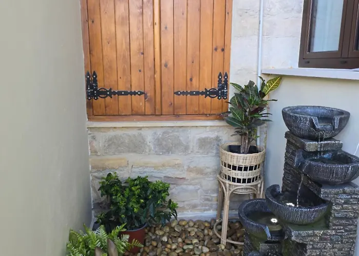 Xenonas Hiliostrofi * Anógira