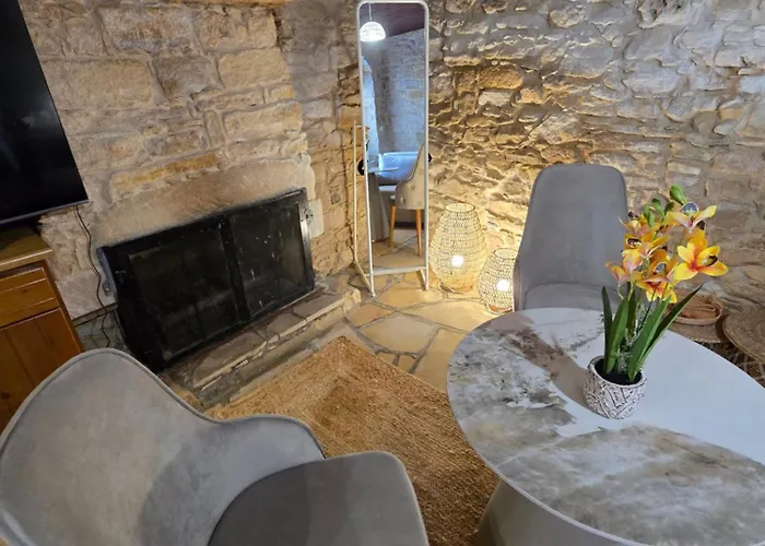 Xenonas Hiliostrofi *