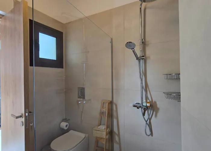 Xenonas Hiliostrofi * Anógira