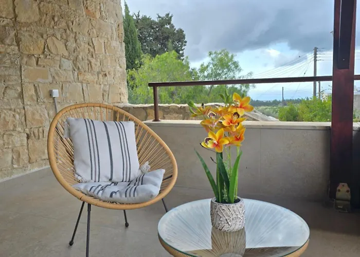 Xenonas Hiliostrofi *